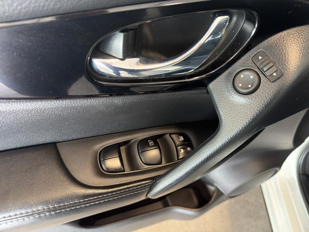 used 2022 Nissan Rogue Sport car, priced at $29,995