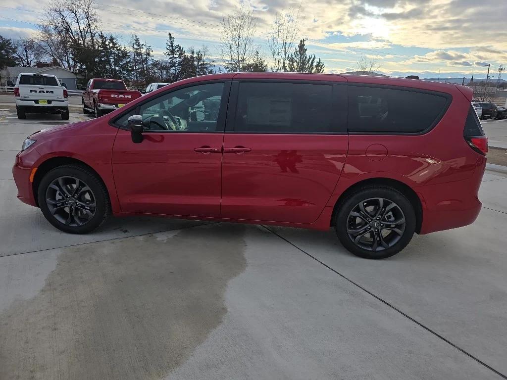 new 2026 Chrysler Pacifica car, priced at $50,555