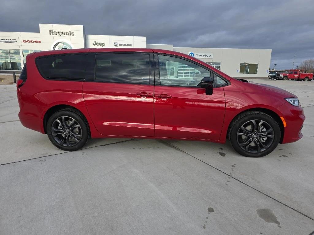 new 2026 Chrysler Pacifica car, priced at $50,555