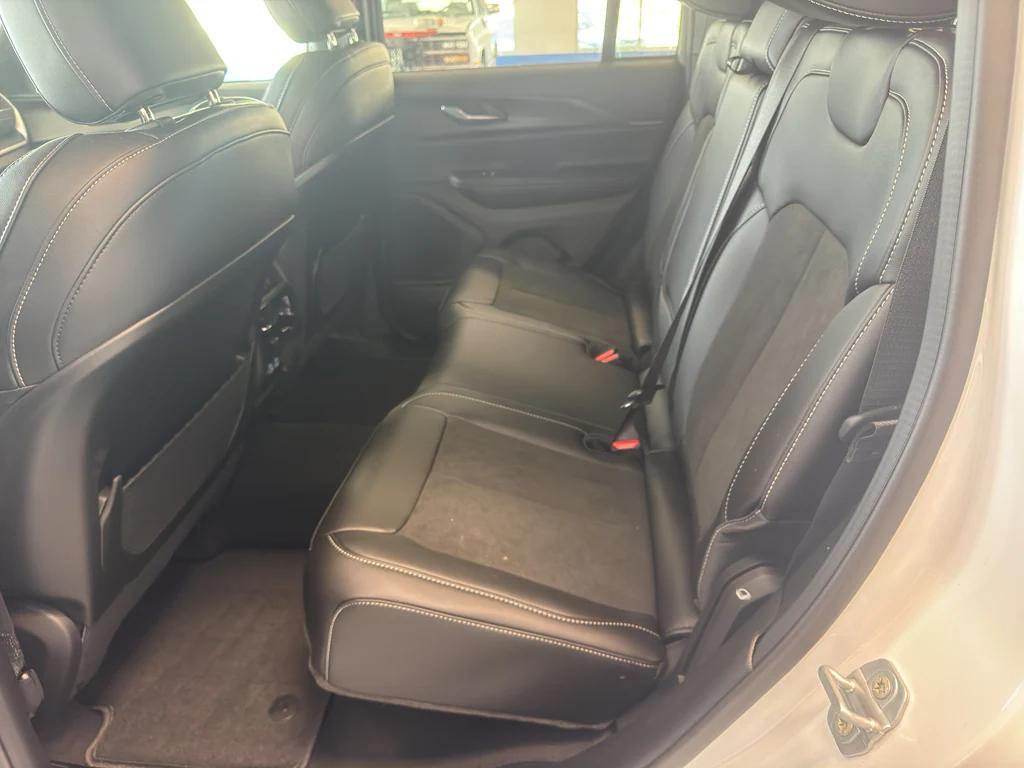 new 2025 Jeep Grand Cherokee car, priced at $48,775