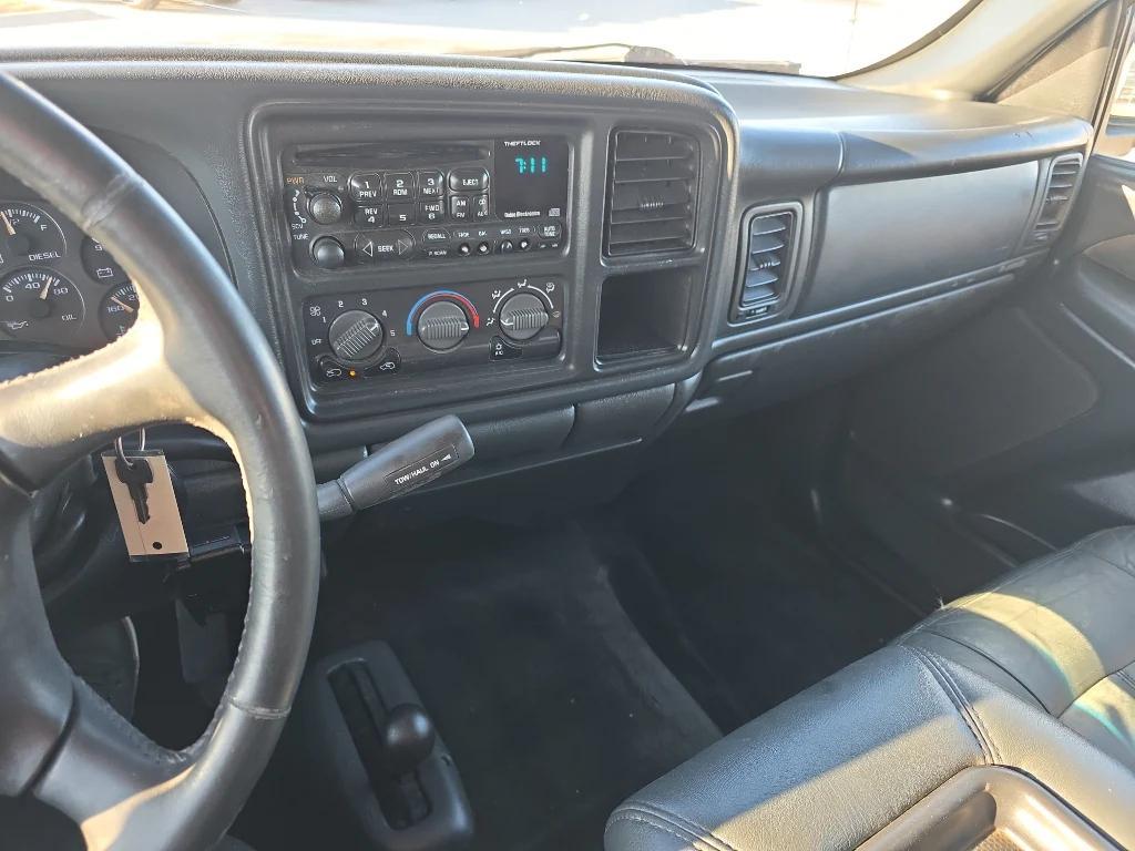 used 2001 Chevrolet Silverado 2500 car, priced at $9,500