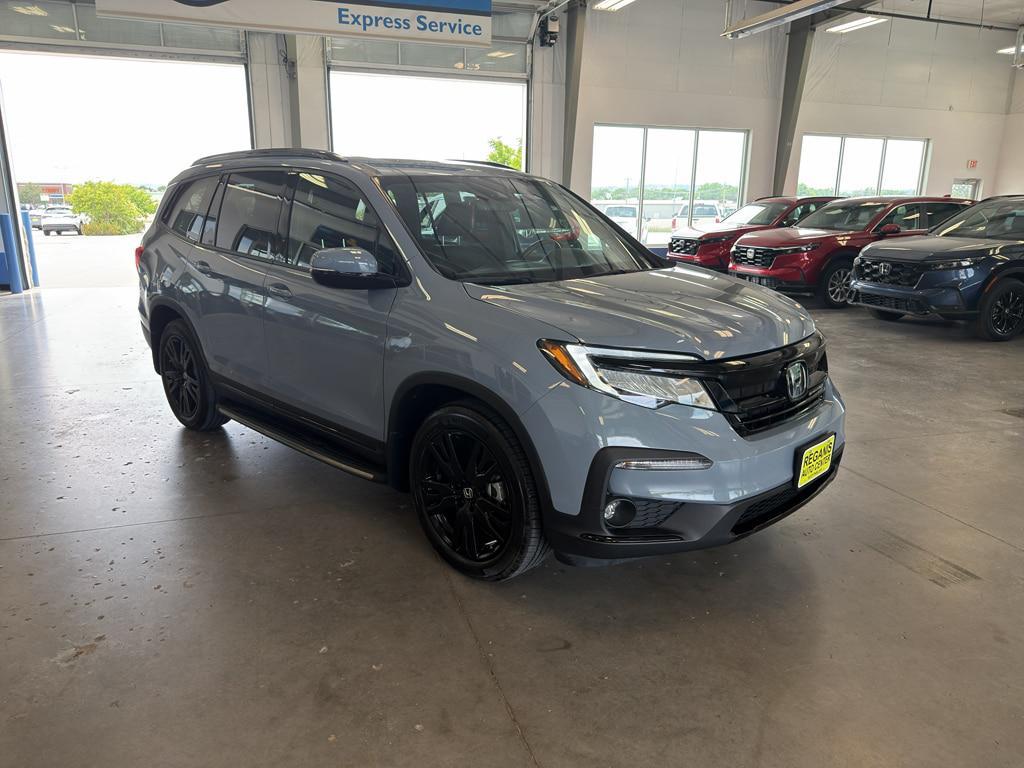 used 2022 Honda Pilot car, priced at $37,995