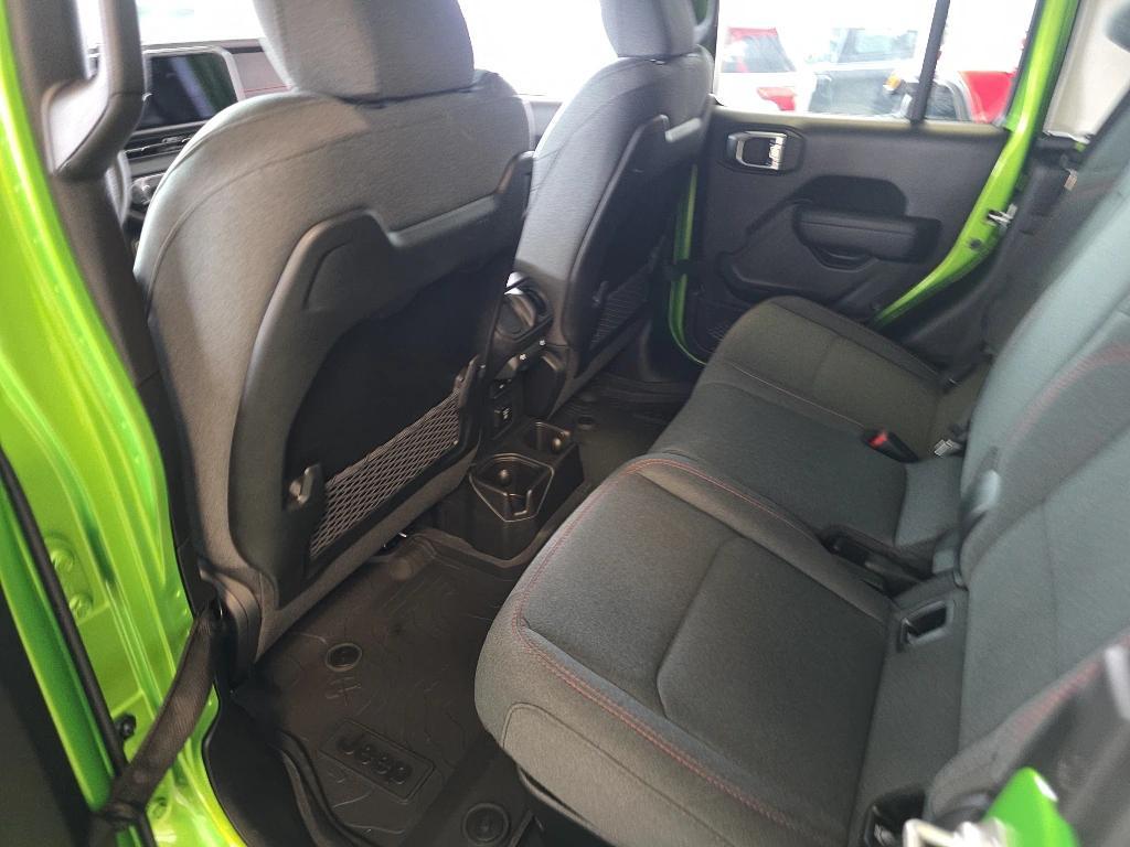 new 2025 Jeep Gladiator car, priced at $59,395