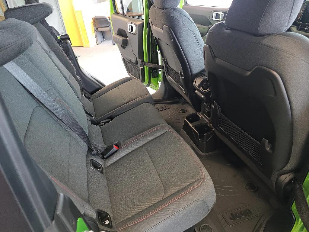 new 2025 Jeep Gladiator car, priced at $59,395