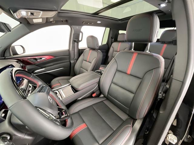 used 2024 Chevrolet Traverse car, priced at $45,998