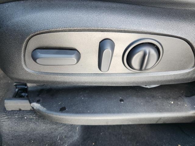 used 2023 Chevrolet Traverse car, priced at $32,229