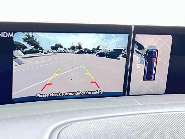 new 2025 Lincoln Navigator car, priced at $100,279