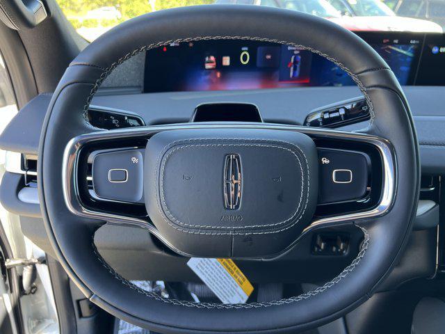 new 2025 Lincoln Navigator car, priced at $103,344