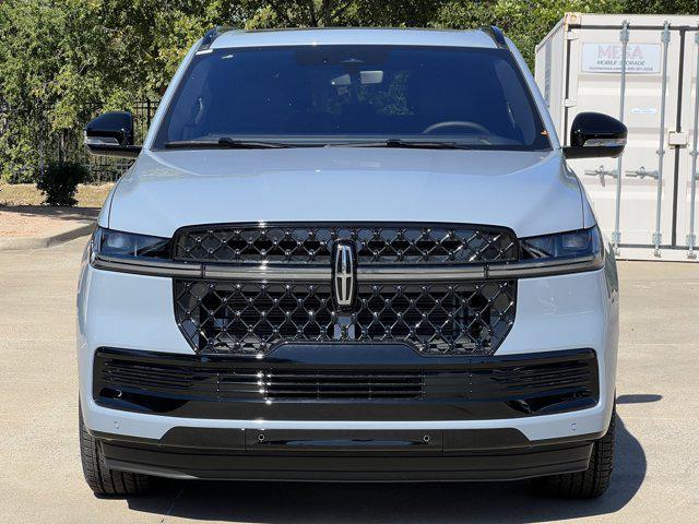 new 2025 Lincoln Navigator car, priced at $100,759