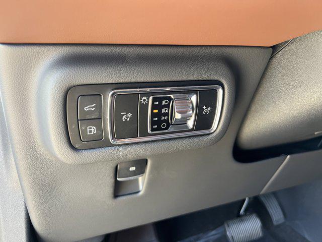 new 2026 Lincoln Nautilus car, priced at $70,363