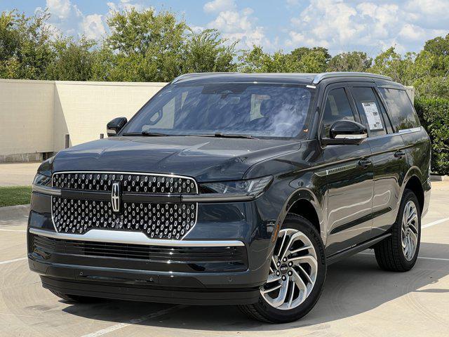 new 2025 Lincoln Navigator car, priced at $100,054