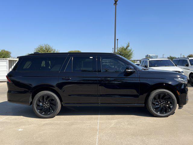 new 2025 Lincoln Navigator car, priced at $106,848