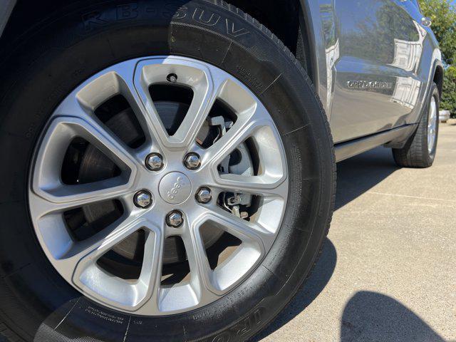 used 2021 Jeep Grand Cherokee car, priced at $17,499