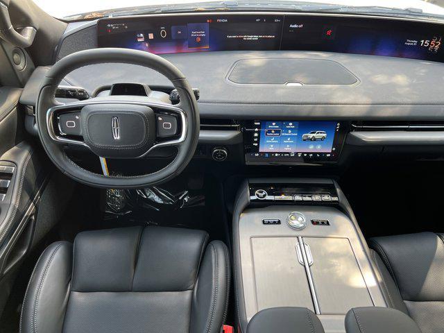 new 2025 Lincoln Navigator car, priced at $106,154