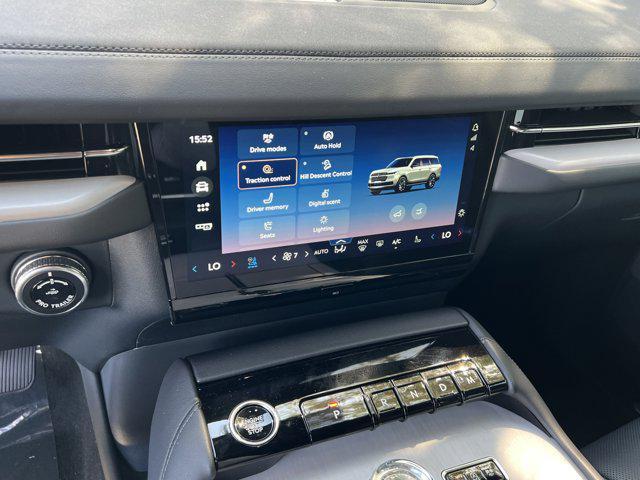 new 2025 Lincoln Navigator car, priced at $106,154