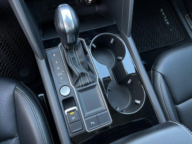 used 2022 Volkswagen Atlas car, priced at $20,399