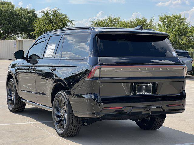 new 2025 Lincoln Navigator car, priced at $102,639
