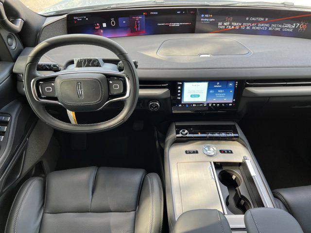 new 2025 Lincoln Navigator car, priced at $100,759