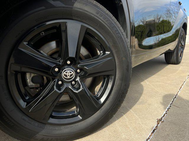 used 2023 Toyota Highlander car, priced at $26,399