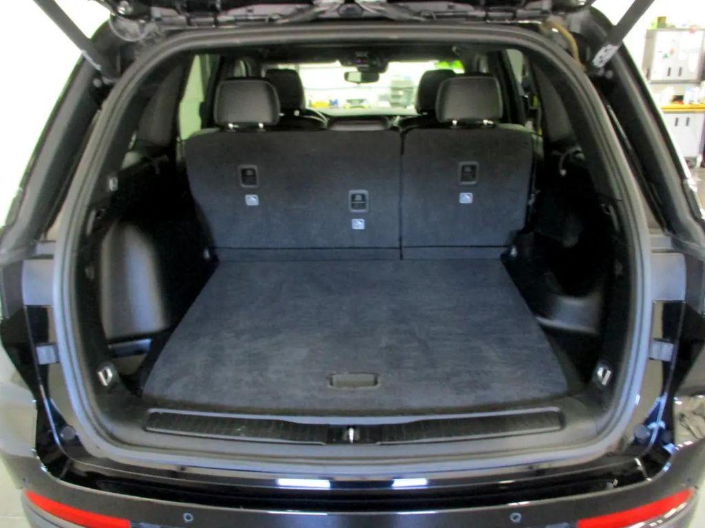 used 2022 Jeep Grand Cherokee car, priced at $29,983