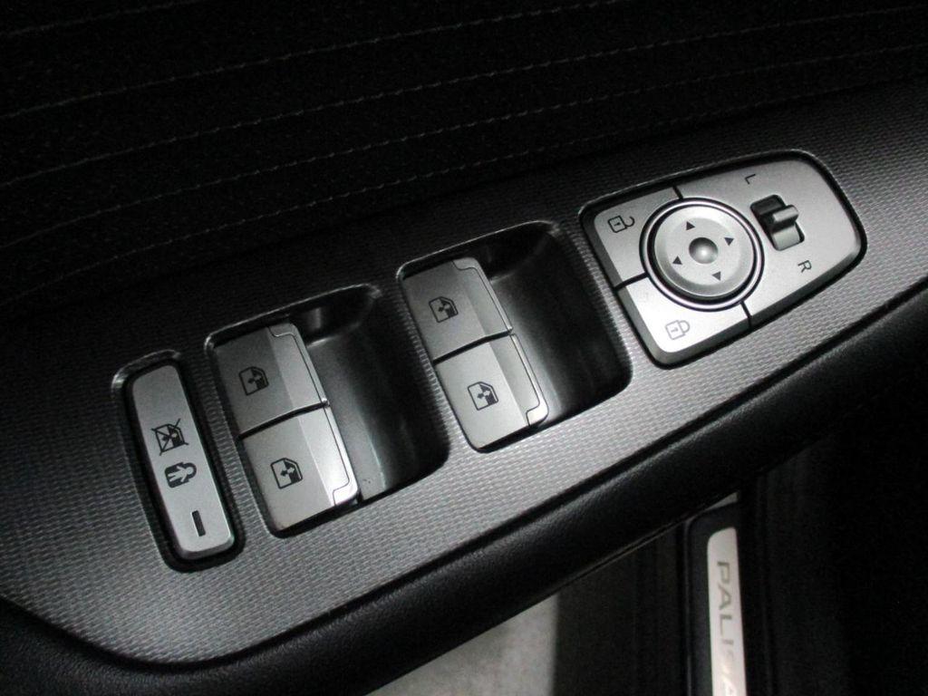 used 2024 Hyundai Palisade car, priced at $42,939