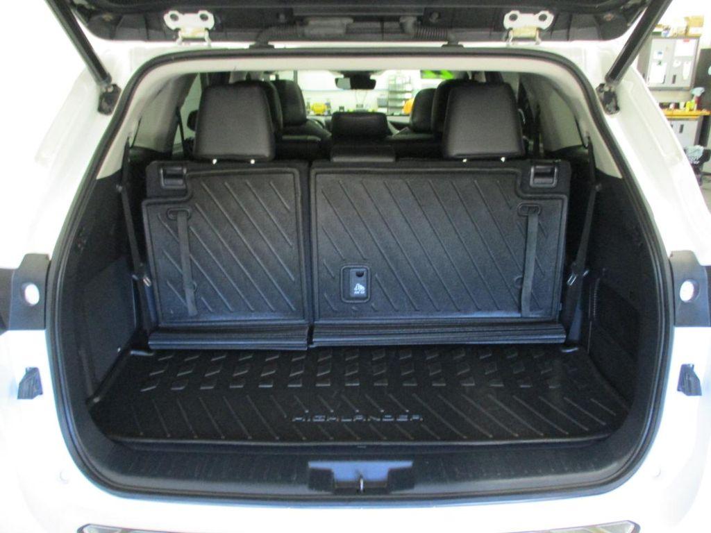 used 2022 Toyota Highlander car, priced at $34,950