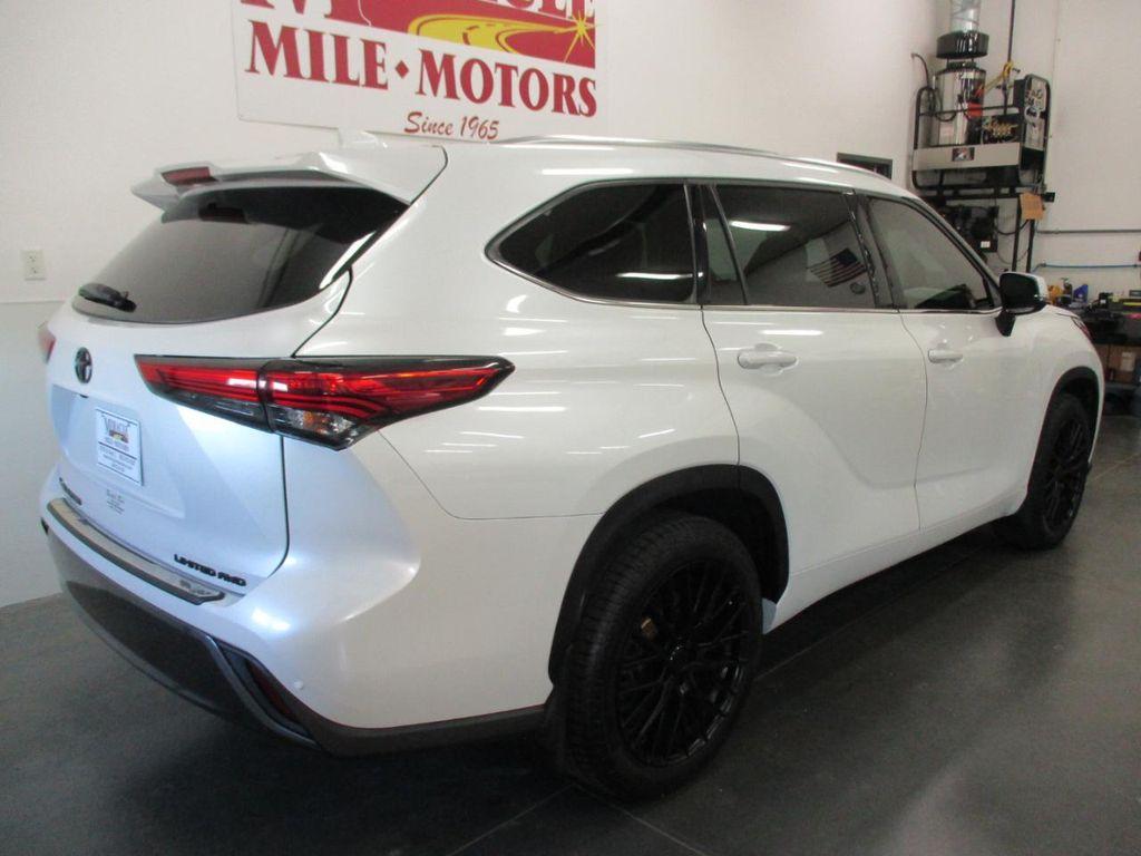 used 2022 Toyota Highlander car, priced at $34,950