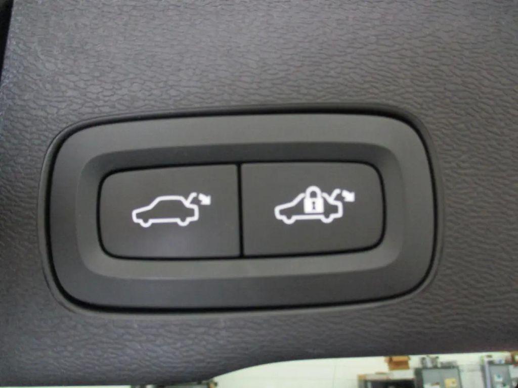 used 2021 Volvo XC60 car, priced at $27,500