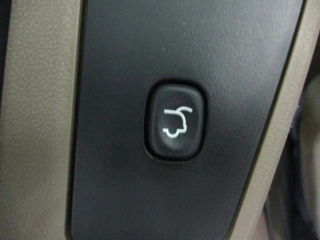 used 2014 Chrysler Town & Country car, priced at $8,950