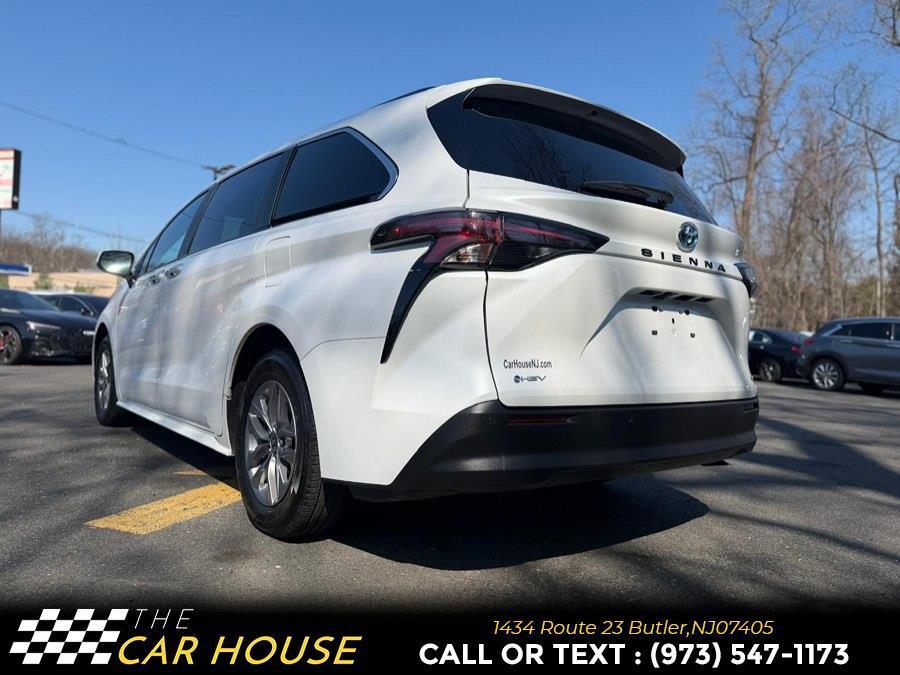 used 2025 Toyota Sienna car, priced at $41,995