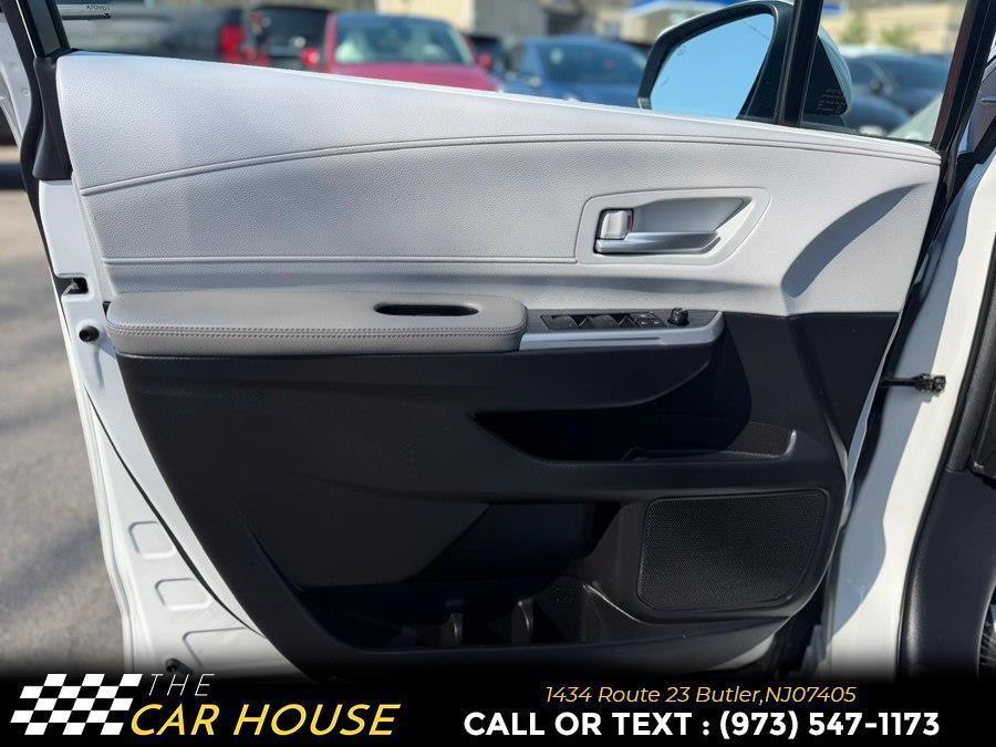 used 2025 Toyota Sienna car, priced at $41,995