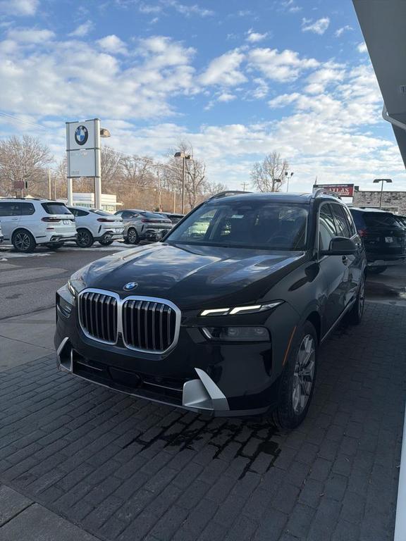 new 2026 BMW X7 car, priced at $91,885