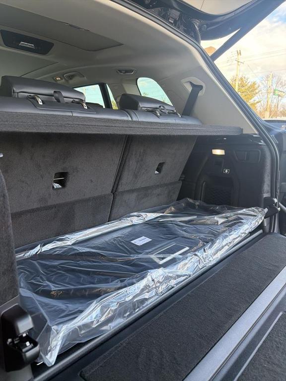 new 2026 BMW X7 car, priced at $91,885