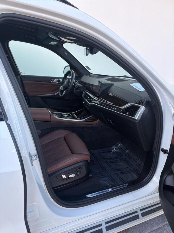 used 2026 BMW X7 car, priced at $81,703