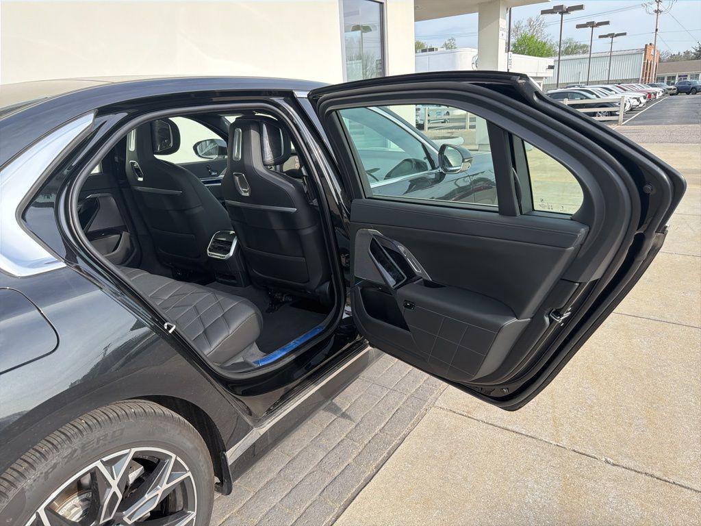 new 2026 BMW i7 car, priced at $129,125