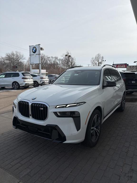 new 2026 BMW X7 car, priced at $118,150