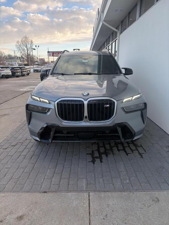 new 2026 BMW X7 car, priced at $119,755