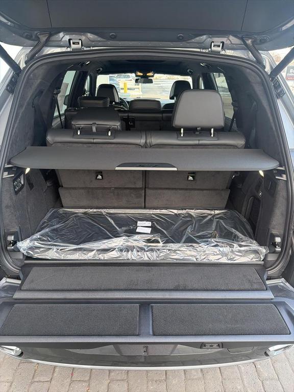 new 2026 BMW X7 car, priced at $119,755