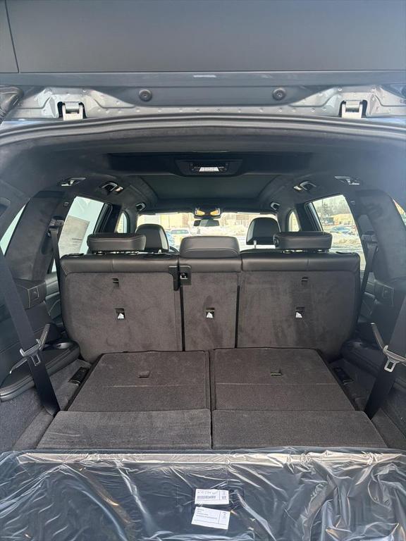 new 2026 BMW X7 car, priced at $119,755