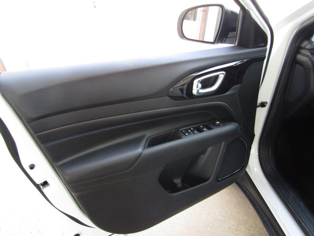 new 2026 Jeep Compass car, priced at $31,845
