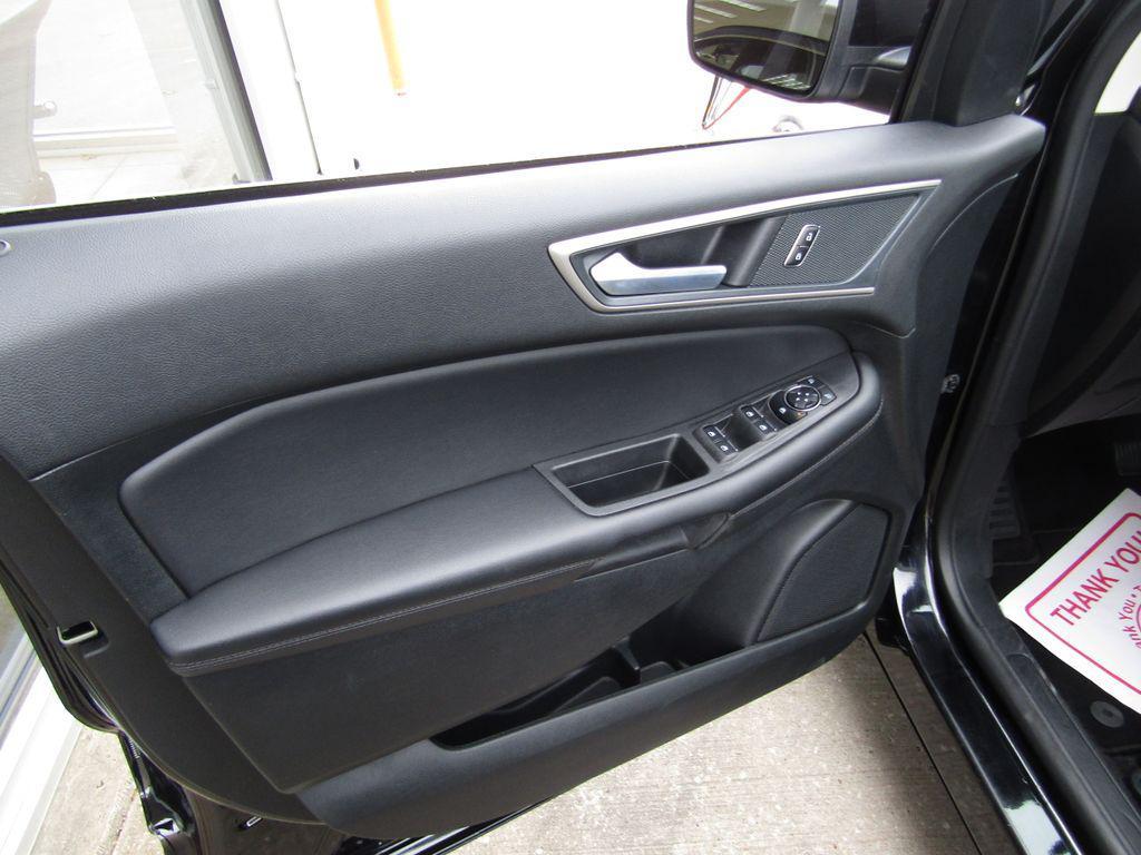 used 2024 Ford Edge car, priced at $22,000