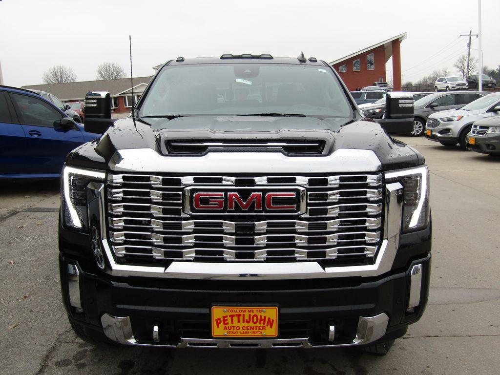 new 2026 GMC Sierra 3500 car, priced at $93,960
