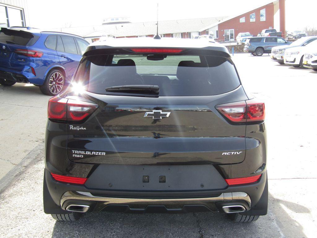 used 2025 Chevrolet TrailBlazer car, priced at $27,000