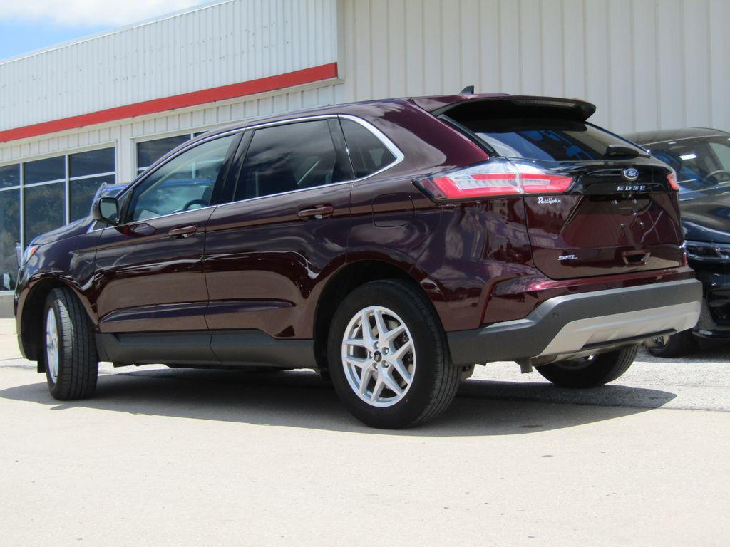 used 2024 Ford Edge car, priced at $28,500