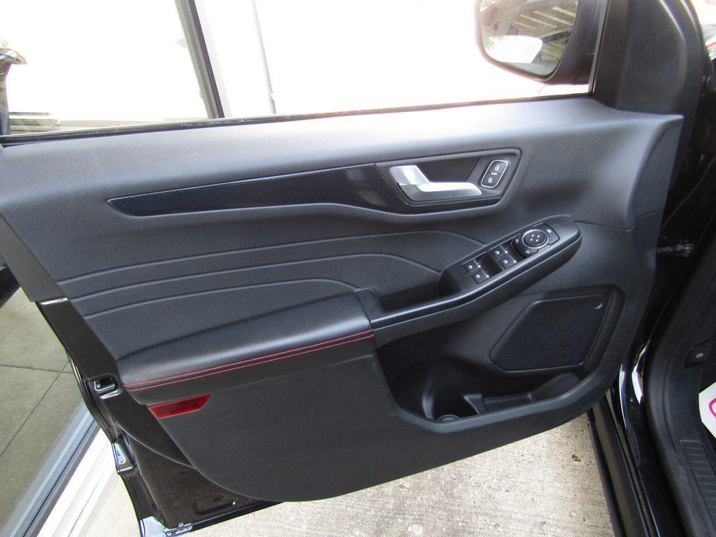 used 2025 Ford Escape car, priced at $23,500