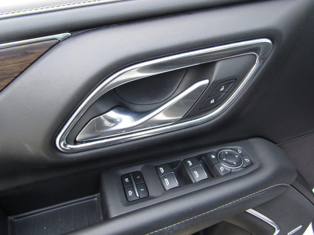 used 2023 Chevrolet Suburban car, priced at $51,995