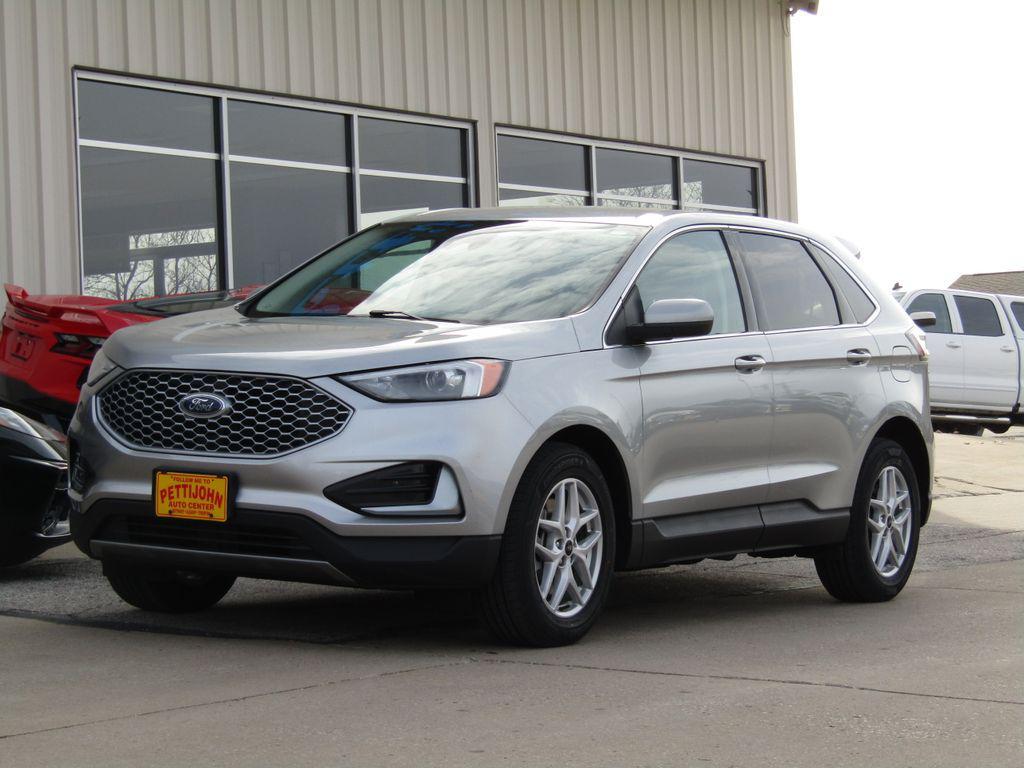 used 2024 Ford Edge car, priced at $21,500