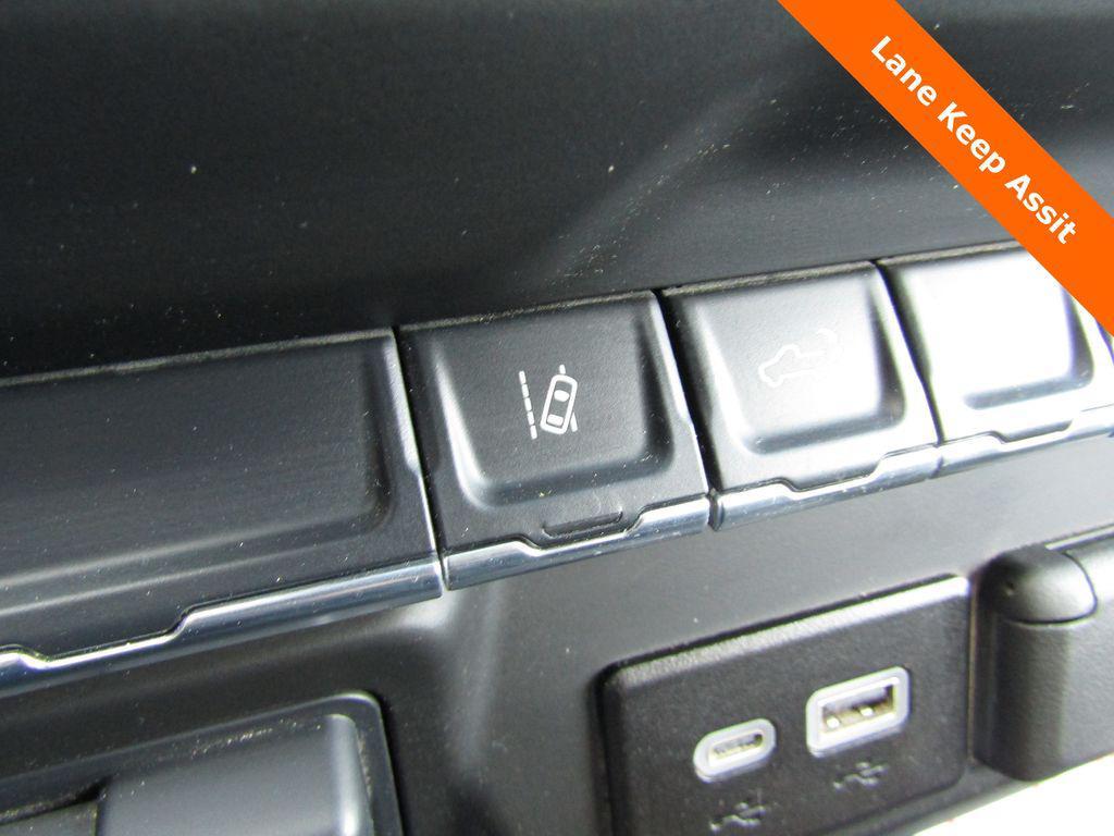 used 2025 Chevrolet Silverado 2500 car, priced at $43,000