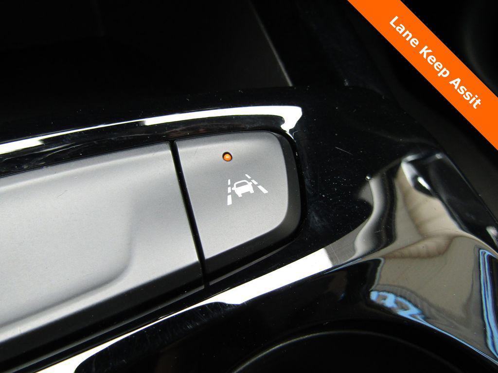 used 2025 Chevrolet Trax car, priced at $20,995