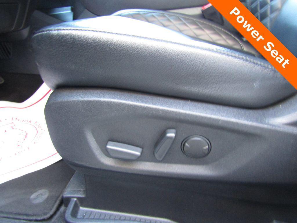 used 2024 Ford Edge car, priced at $25,000